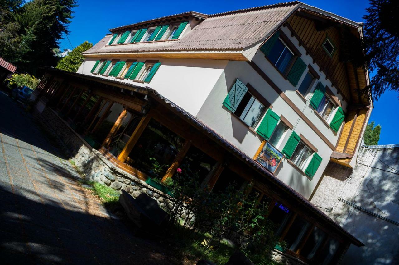 Hostel De La Plaza Amalia Bariloche Buitenkant foto