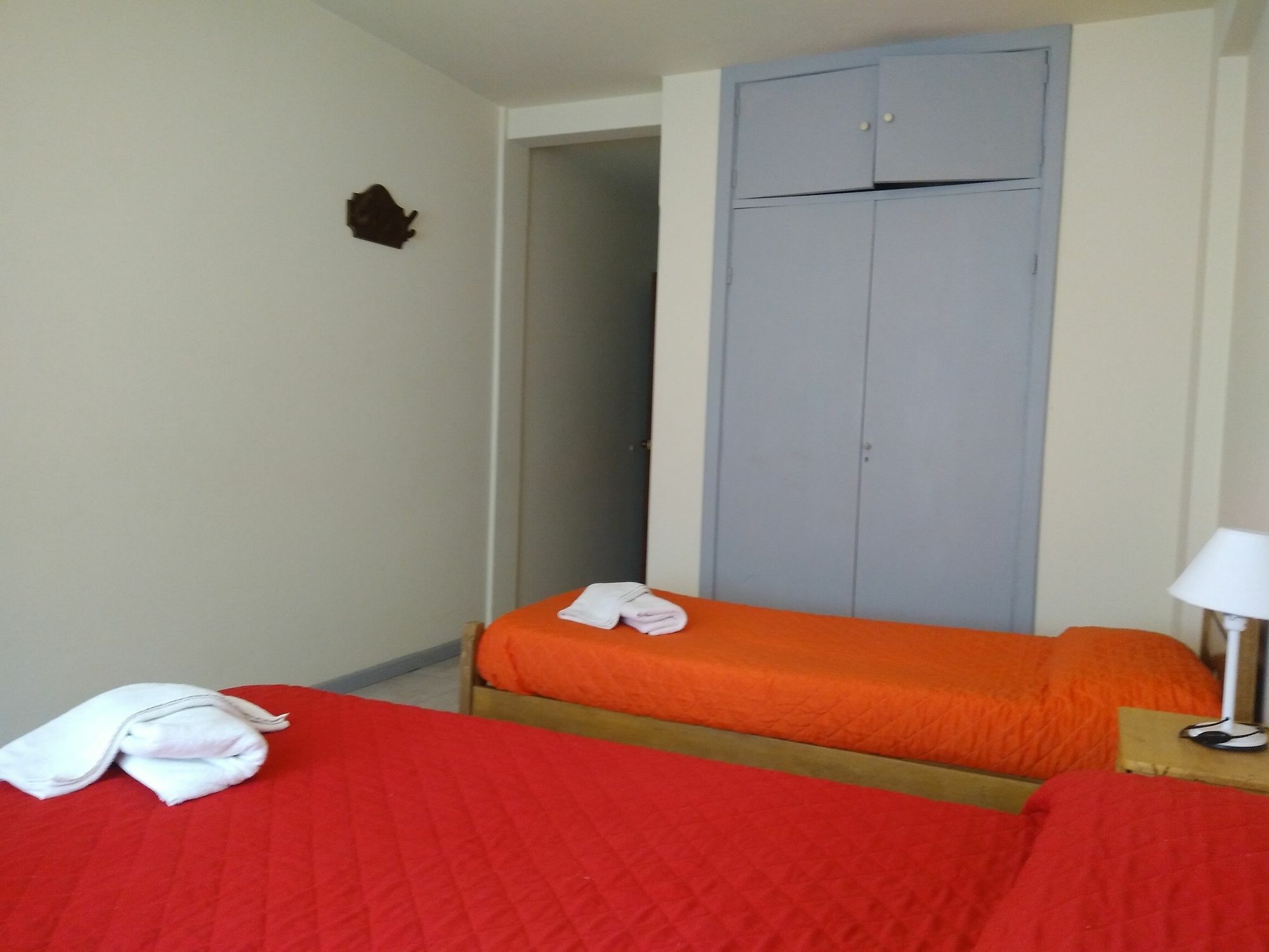 Hostel De La Plaza Amalia Bariloche Buitenkant foto