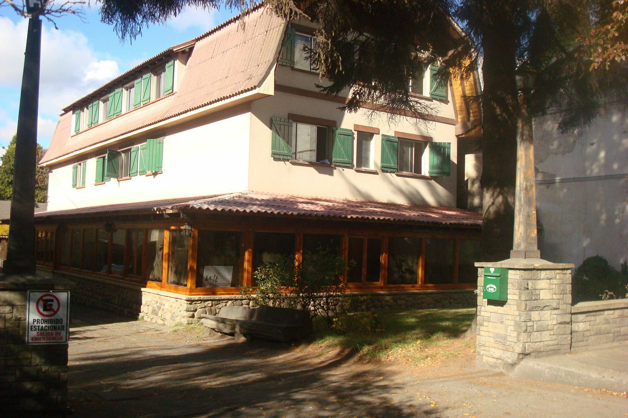 Hostel De La Plaza Amalia Bariloche Buitenkant foto